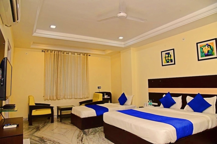Imagen de la habitación del Hotel RnB Shivani Udaipur. Foto 8