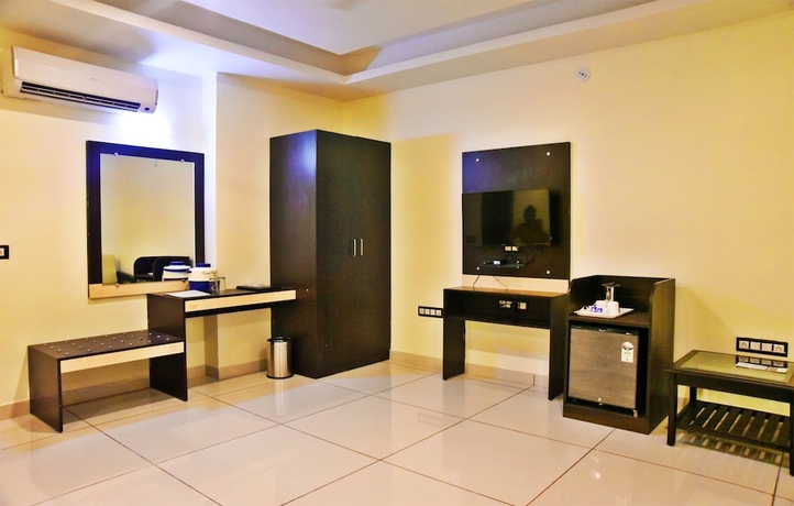 Imagen de la habitación del Hotel RnB Shivani Udaipur. Foto 9