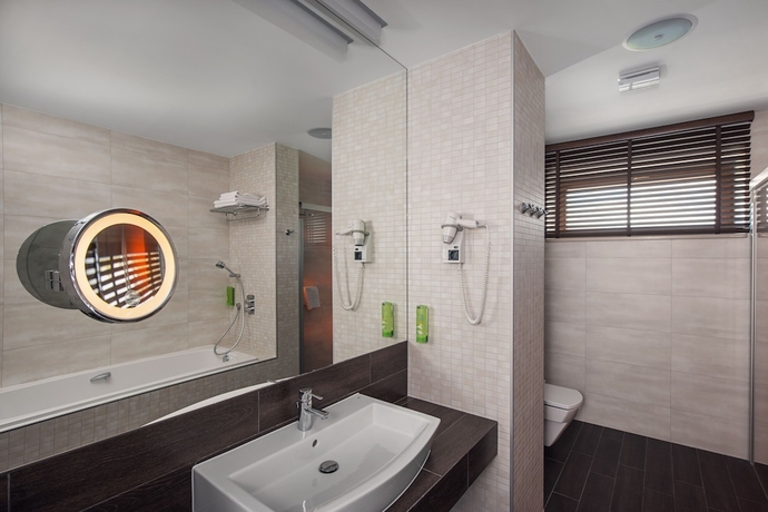 Imagen de la habitación del Hotel R&oacute;żany Gaj. Foto 10