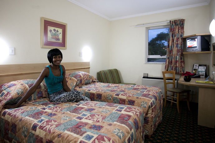 Imagen de la habitación del Hotel Road Lodge Mbombela. Foto 7