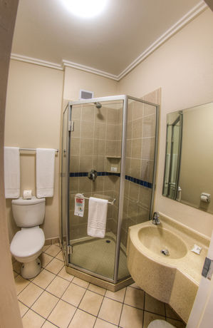 Imagen de la piscina del Hotel Road Lodge Umhlanga Ridge. Foto 16