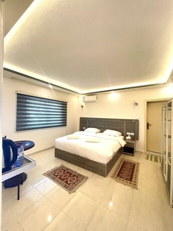 Imagen de la habitación del Hotel RoadHouse. Foto 16