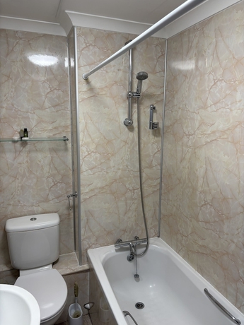 Imagen de la habitación del Hotel Roadhouse LLanwenarth. Foto 12