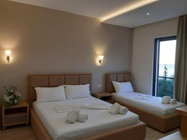 Imagen de la habitación del Hotel Roalb. Foto 15