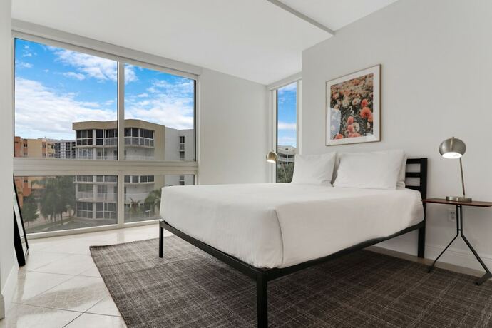 Imagen de la habitación del Hotel Roami at Sunny Isles. Foto 16