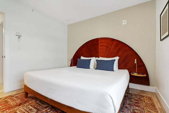 Imagen de la habitación del Hotel Roami at The Carmela. Foto 11