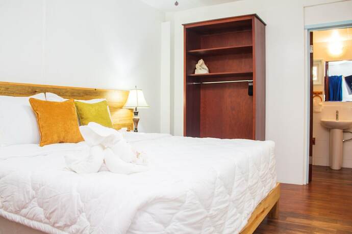 Imagen de la habitación del Hotel Roatan Yacht Club. Foto 11