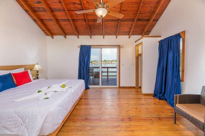 Imagen general del Hotel Roatan Yacht Club. Foto 4