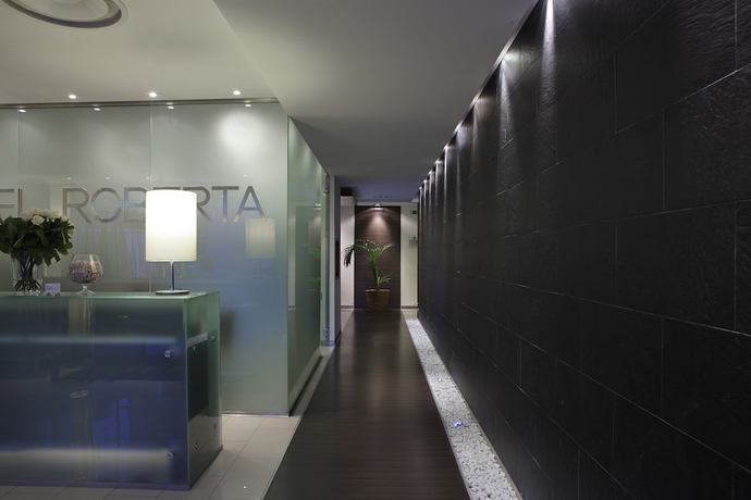 Imagen de los interiores del Hotel Roberta. Foto 18