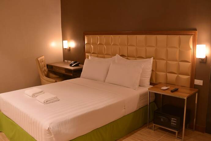 Imagen general del Hotel Robertson. Foto 1