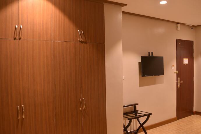 Imagen general del Hotel Robertson. Foto 7
