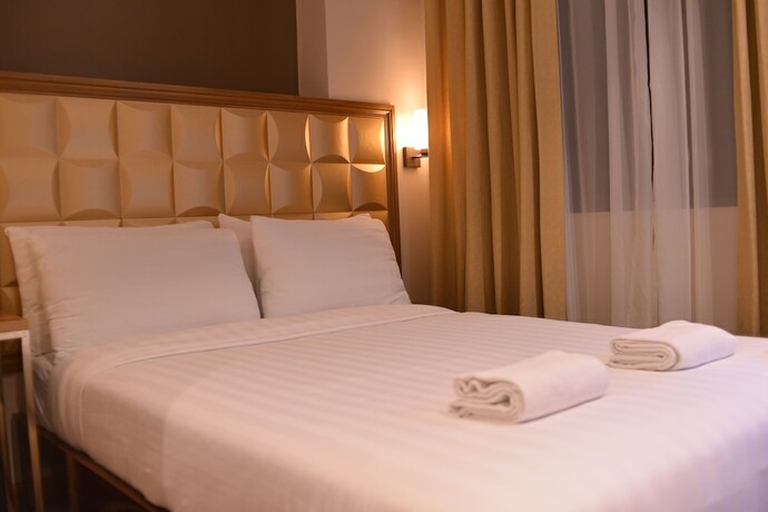 Imagen de la habitación del Hotel Robertson. Foto 16