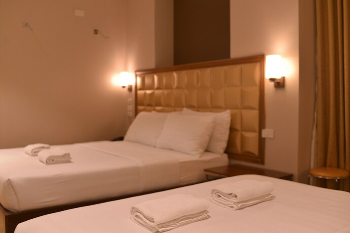 Imagen de la habitación del Hotel Robertson. Foto 23
