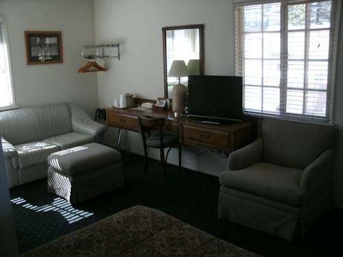 Imagen de la habitación del Hotel Robinhood Resort. Foto 12