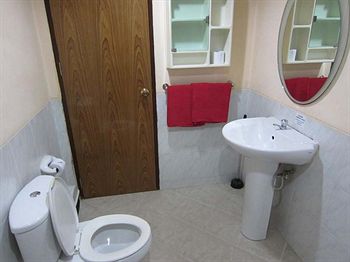 Imagen de la habitación del Hotel Robin's Nest Guesthouse and Restaurant. Foto 7