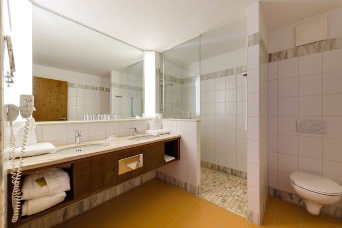 Imagen de la habitación del Hotel Robinson Amade. Foto 11