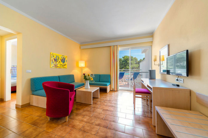 Imagen de la piscina del Hotel Robinson Apulia - All Inclusive. Foto 14
