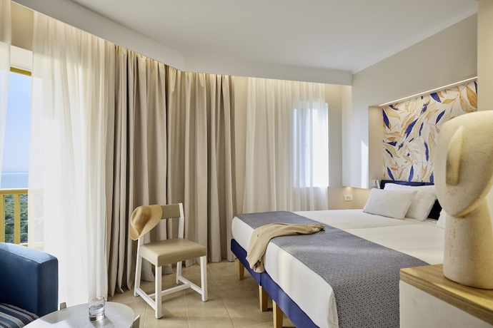 Imagen de la habitación del Hotel Robinson Club Daidalos. Foto 6