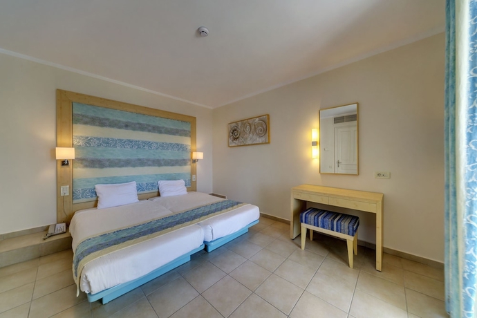 Imagen de la habitación del Hotel Robinson Club Daidalos. Foto 12
