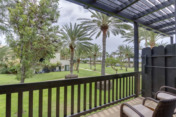 Imagen de los exteriores del Hotel Robinson Jandia Playa - Adults Only. Foto 8