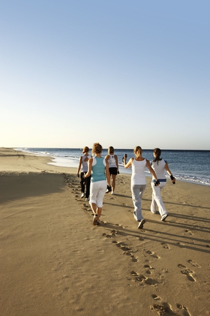 Imagen de los exteriores del Hotel Robinson Jandia Playa - Adults Only. Foto 10