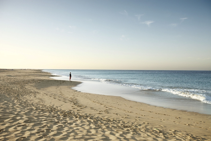 Imagen de los exteriores del Hotel Robinson Jandia Playa - Adults Only. Foto 11