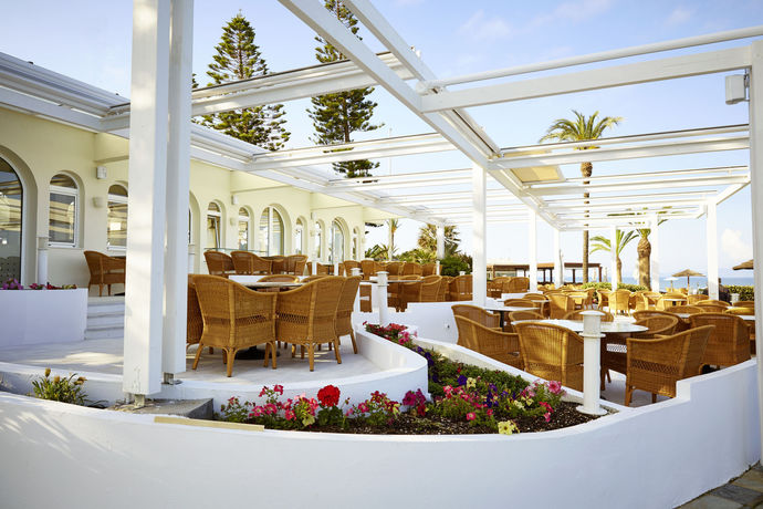 Imagen de los exteriores del Hotel Robinson Kyllini Beach - All Inclusive. Foto 12