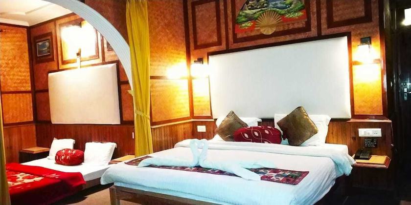 Imagen de la habitación del Hotel Robinsson Palace. Foto 7