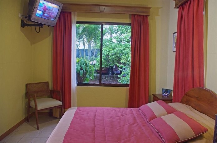 Imagen de la habitación del Hotel Robledal. Foto 6