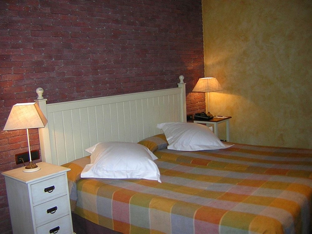 Imagen de la habitación del Hotel Roc Blanc and Spa. Foto 6