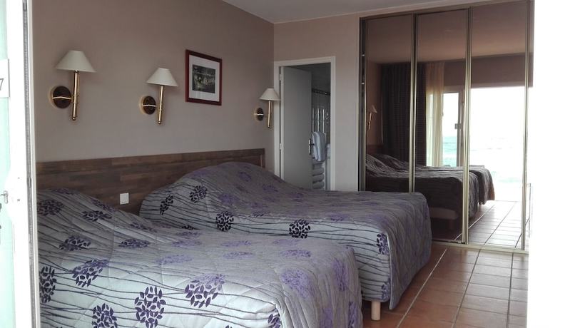Imagen de la habitación del Hotel Roc. Foto 14