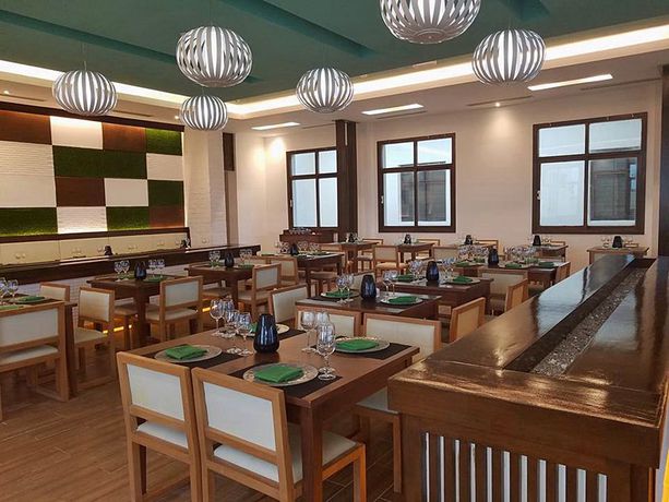 Imagen del bar/restaurante del Hotel Roc Lagunas del Mar. Foto 4