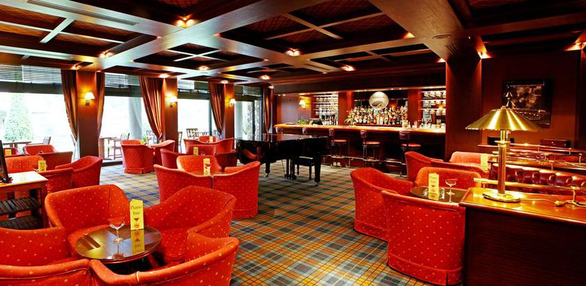 Imagen del bar/restaurante del Hotel Roc de Caldes. Foto 4