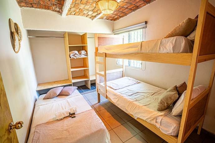 Imagen de la habitación del Hotel Roca Azul. Foto 5