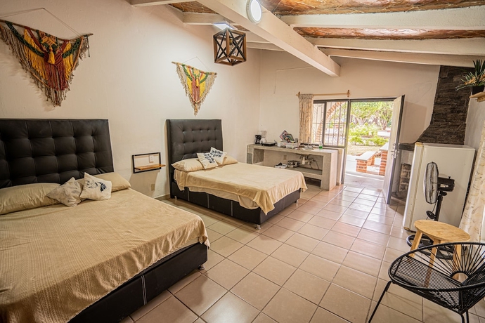 Imagen de la habitación del Hotel Roca Azul. Foto 6