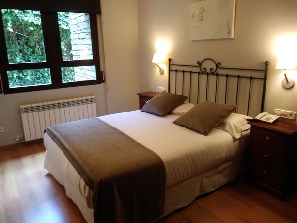 Imagen de la habitación del Hotel Roca Blanca. Foto 2