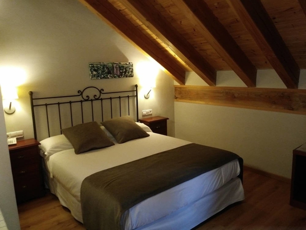 Imagen de la habitación del Hotel Roca Blanca. Foto 5