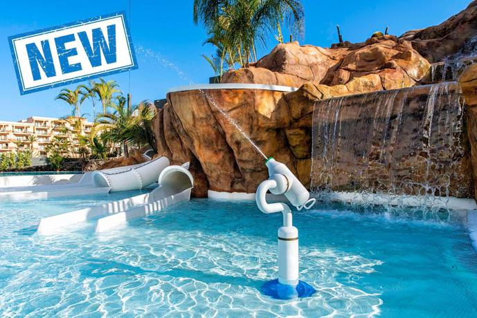 Imagen de la piscina del Hotel Roca Nivaria Gran. Foto 16