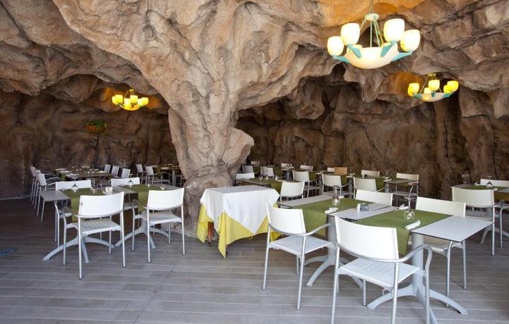 Imagen de los interiores del Hotel Roca Nivaria Gran Hotel. Foto 8