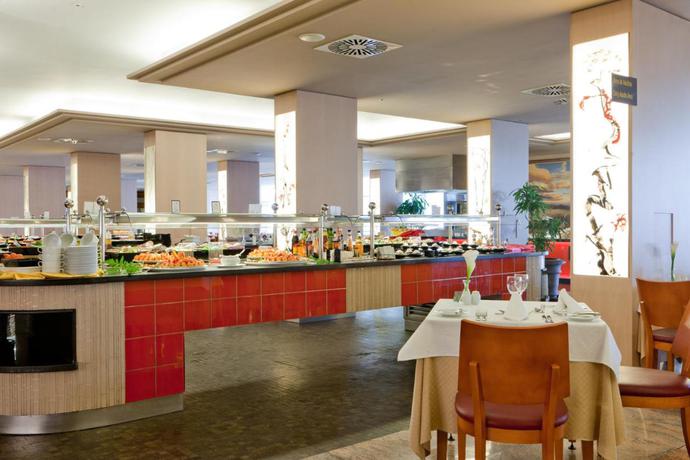 Imagen de los interiores del Hotel Roca Nivaria Gran Hotel. Foto 9