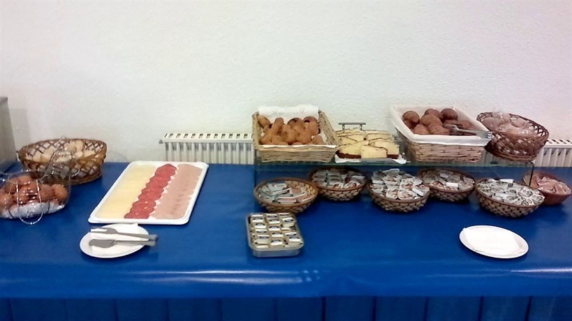 Imagen del bar/restaurante del Hotel Roca, Vinar&ograve;s. Foto 4