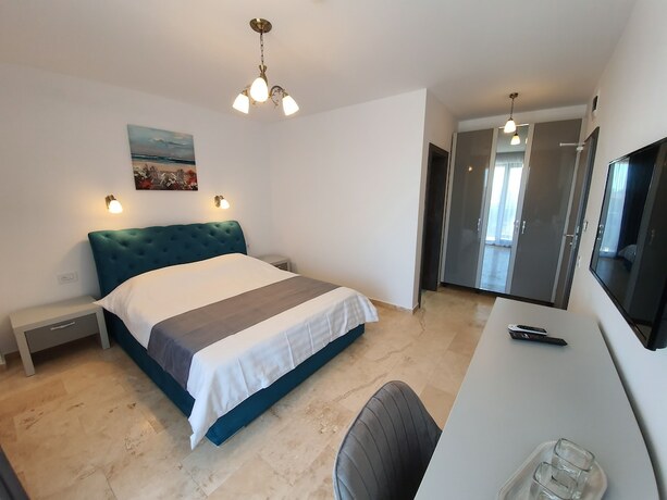 Imagen de la habitación del Hotel Roca del Mar. Foto 14