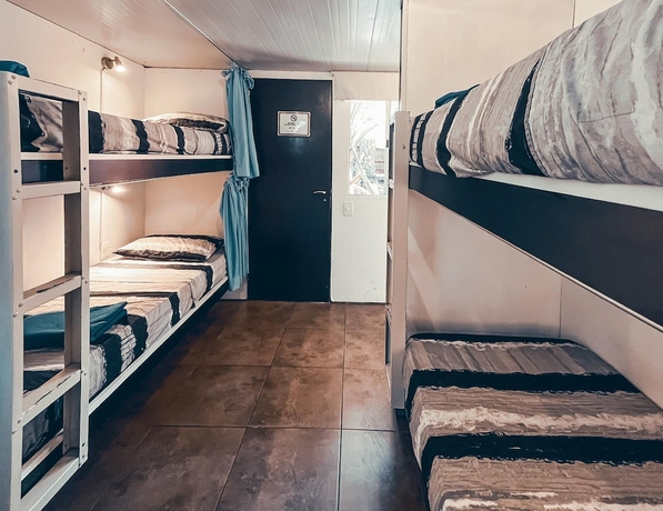 Imagen de la habitación del Hotel RocaMar Hostel Boutique. Foto 12