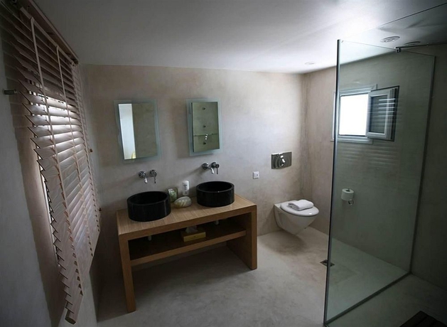 Imagen de la habitación del Hotel Rocabella Santorini and Spa. Foto 9