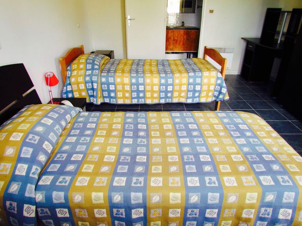 Imagen de los exteriores del Hotel Rocade. Foto 14