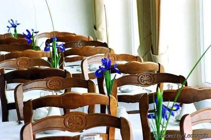 Imagen del bar/restaurante del Hotel Rocamar, Cadaques. Foto 9