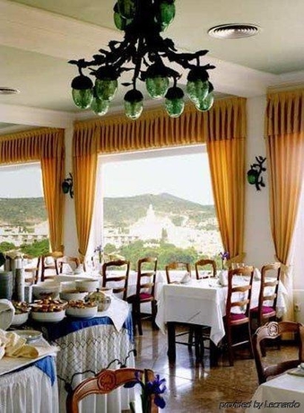 Imagen del bar/restaurante del Hotel Rocamar, Cadaques. Foto 11