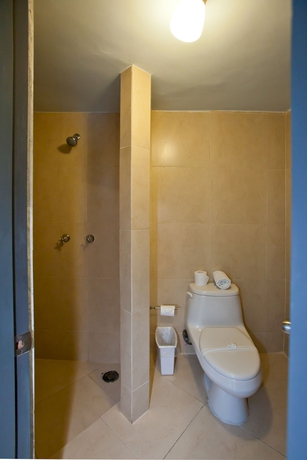 Imagen de la habitación del Hotel Rocamar Panoramico Isla Mujeres. Foto 14