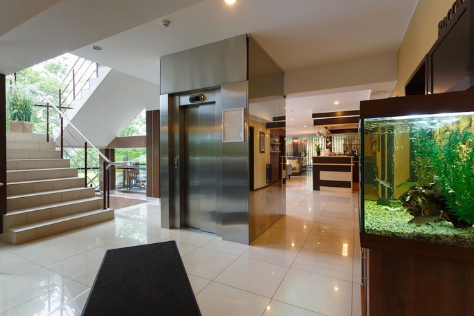Imagen de los interiores del Hotel Rocca Al Mare. Foto 16