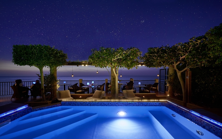 Imagen de la piscina del Hotel Rocca Della Sena. Foto 19